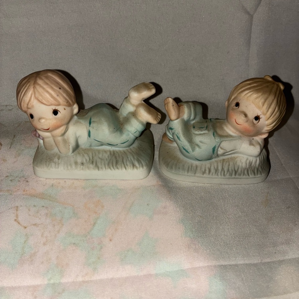 Wooden Jewelry Box with Figurines - Picture 2 of 11